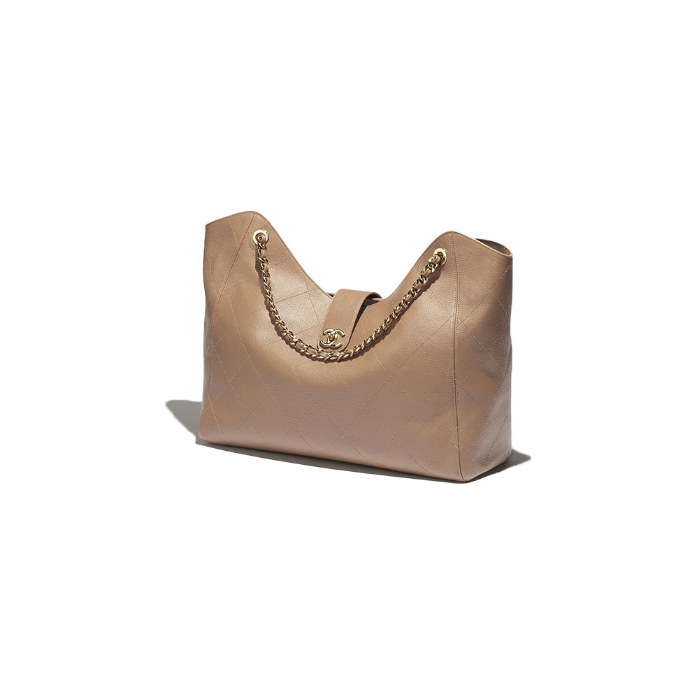 Chanel Maxi tote bag from the Spring/Summer 2026 collection