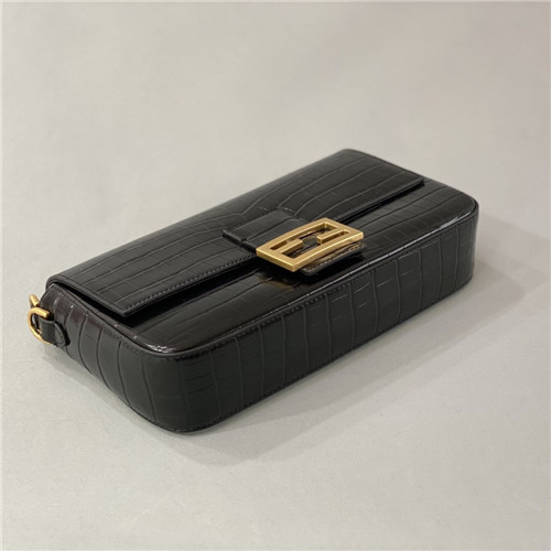 fendi iconic baguette bag - Replicaclubs