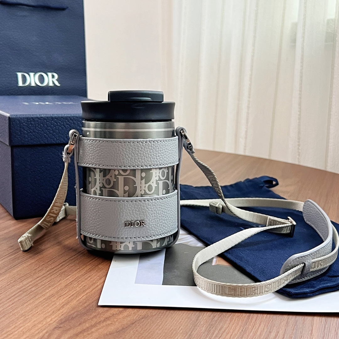 Aqua Mug With Shoulder Strap Black For Women 5.5in/13.4cm 2ESKH324YMJ_H00N1:1High-quality replica