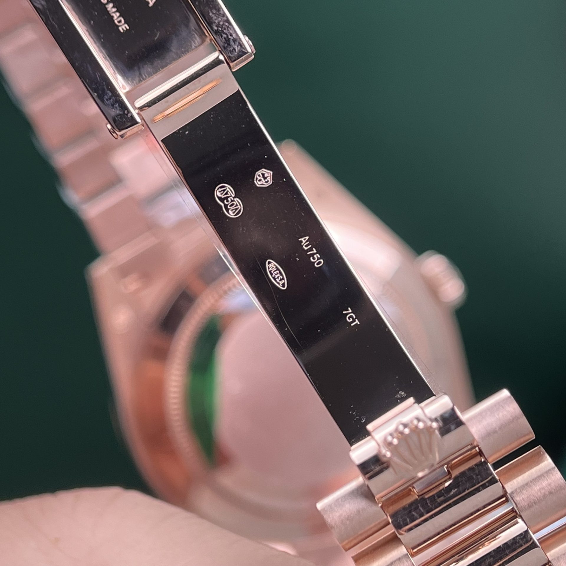 Rolex Replica Watch Day-Date Gold Wrapped Weight 175gram GM Factory 40mm - Elite Watch Atelier