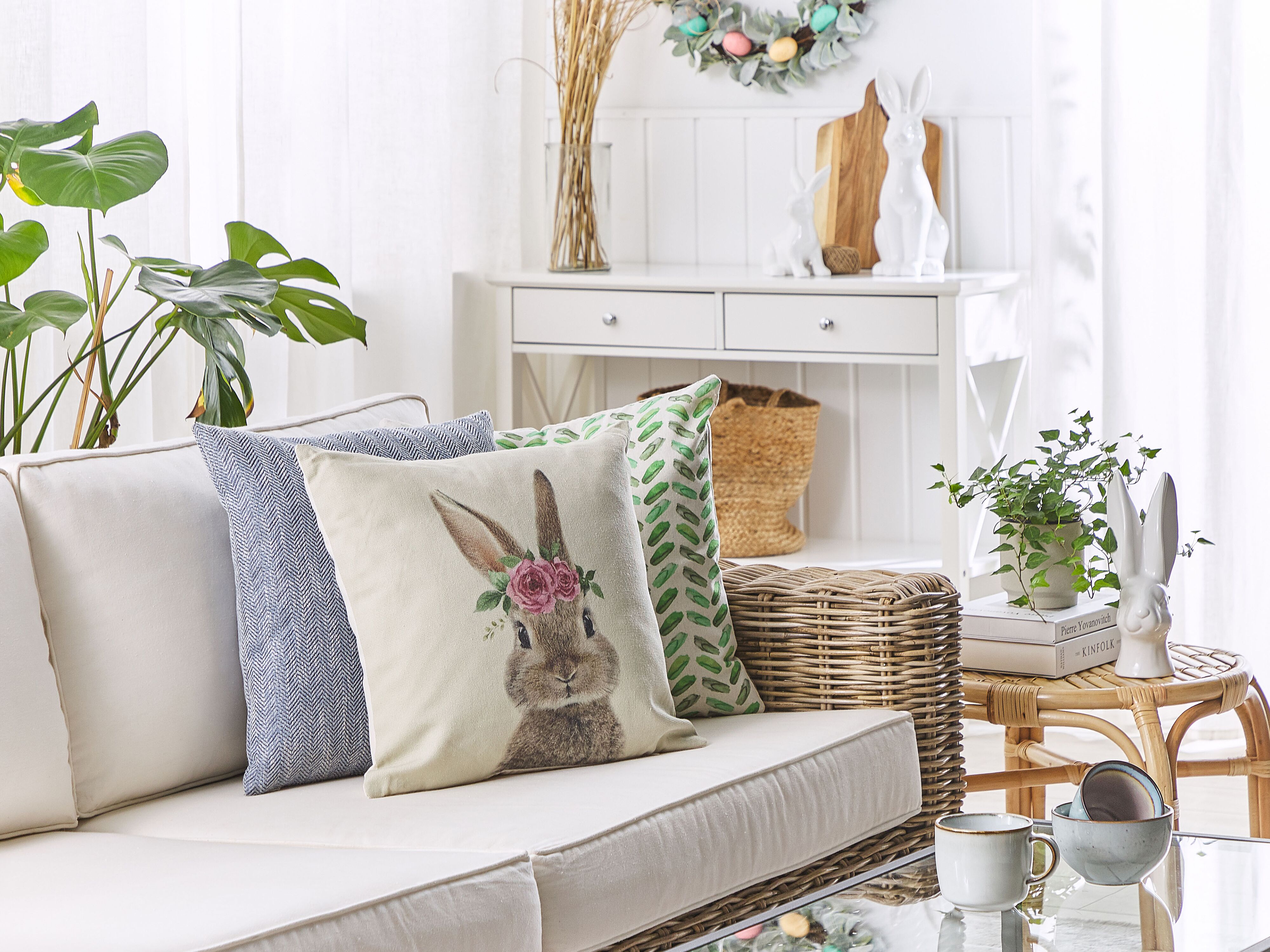 Set of 2 Decorative Cushions TULIPA 45 x 45 cm Taupe
