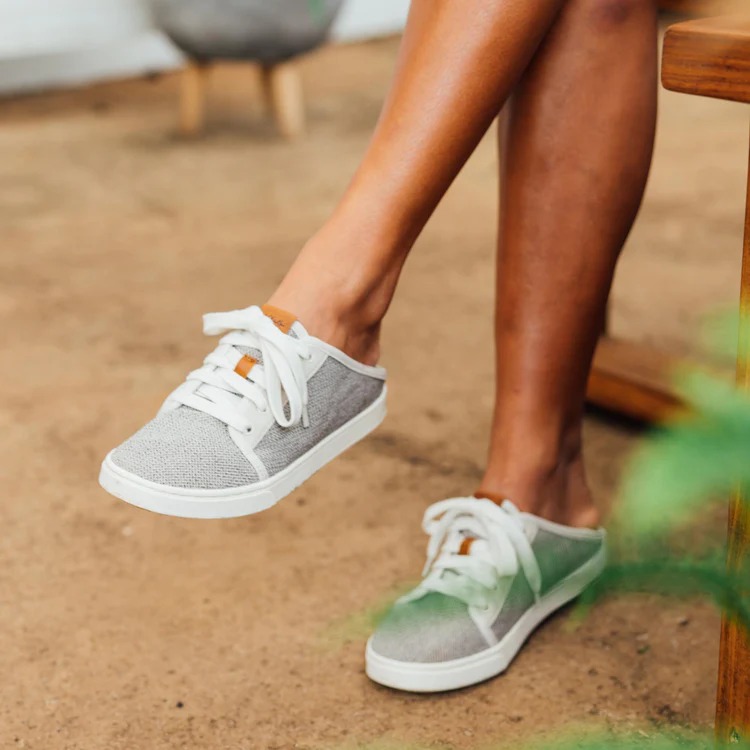 Women's OluKai® Pehuea Lī Sneakers - Tapa