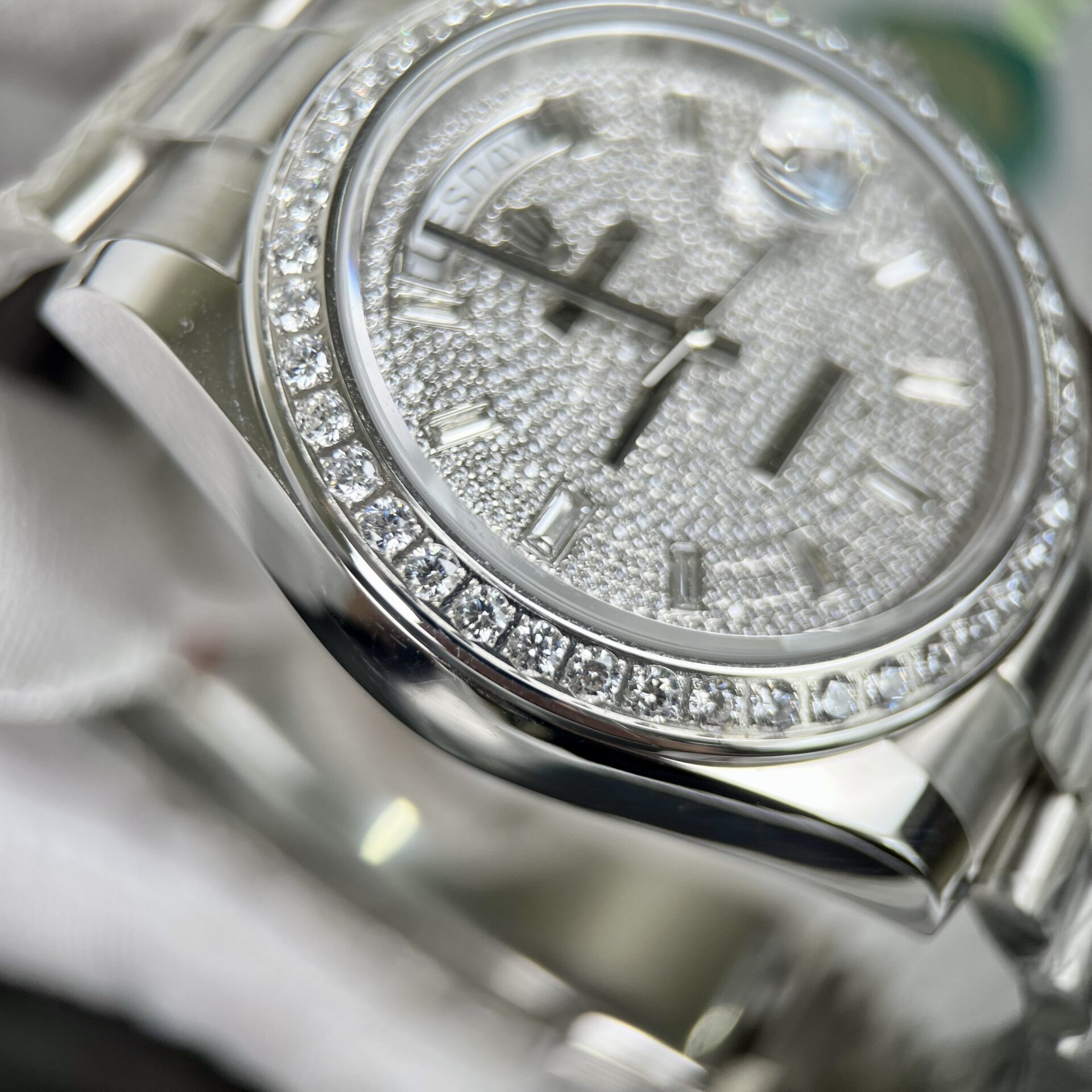 Rolex Day-Date Best Replica Watch Full Swarovski Crystal 40mm - Top club
