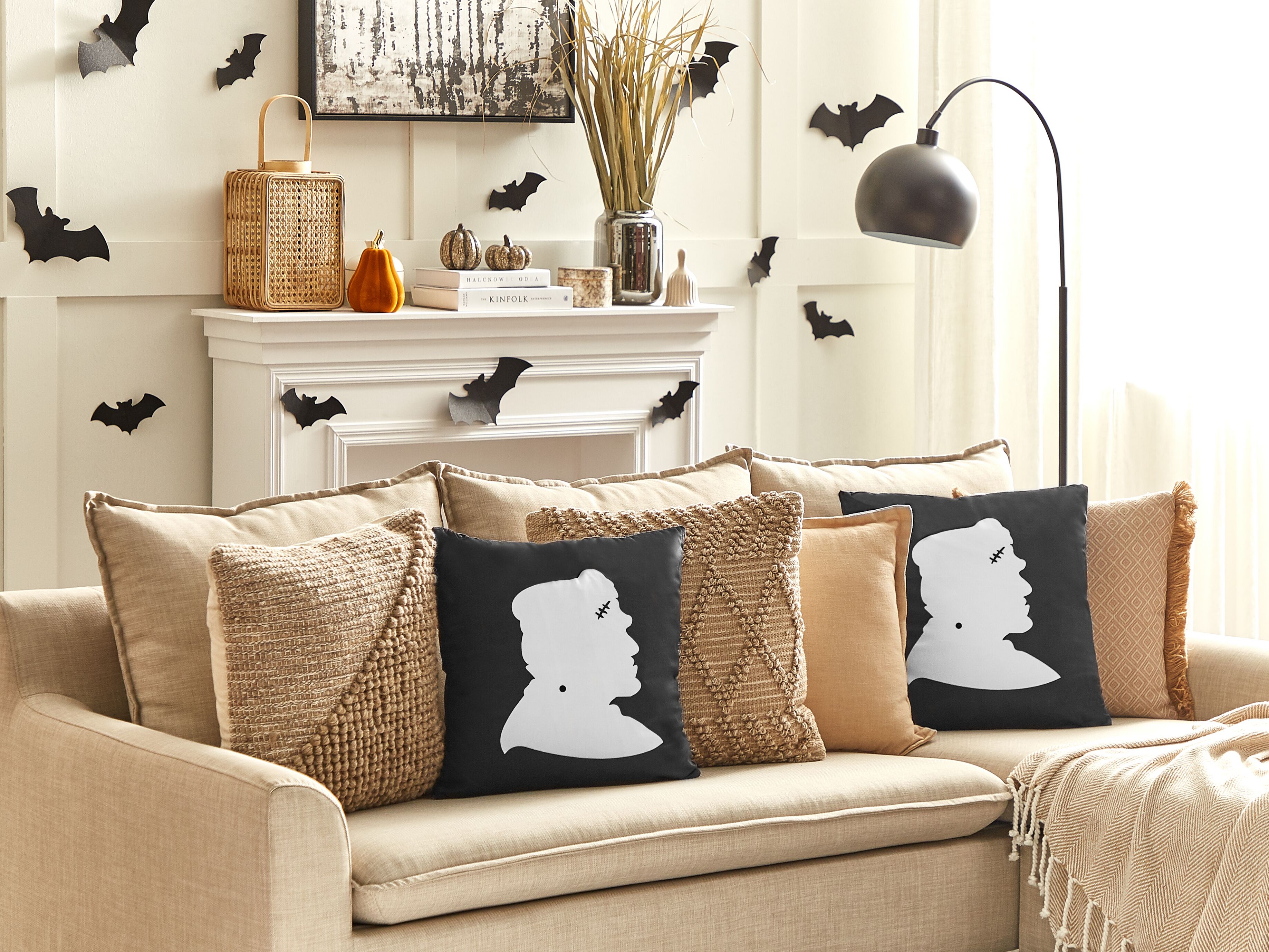 Set of 2 Decorative Cushions FRANKLINIA Velvet 45 x 45 cm Black Abstract Pattern