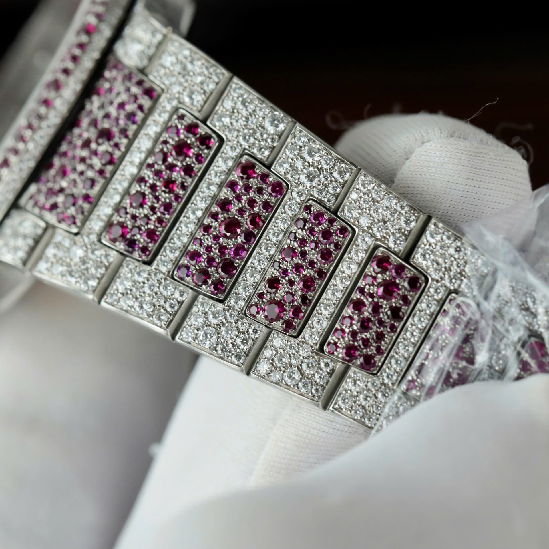 Patek Philippe Replica Watches Nautilus Haute Joaillerie 7118 Custom Full Moissanite Diamonds 35.2mm - Top club