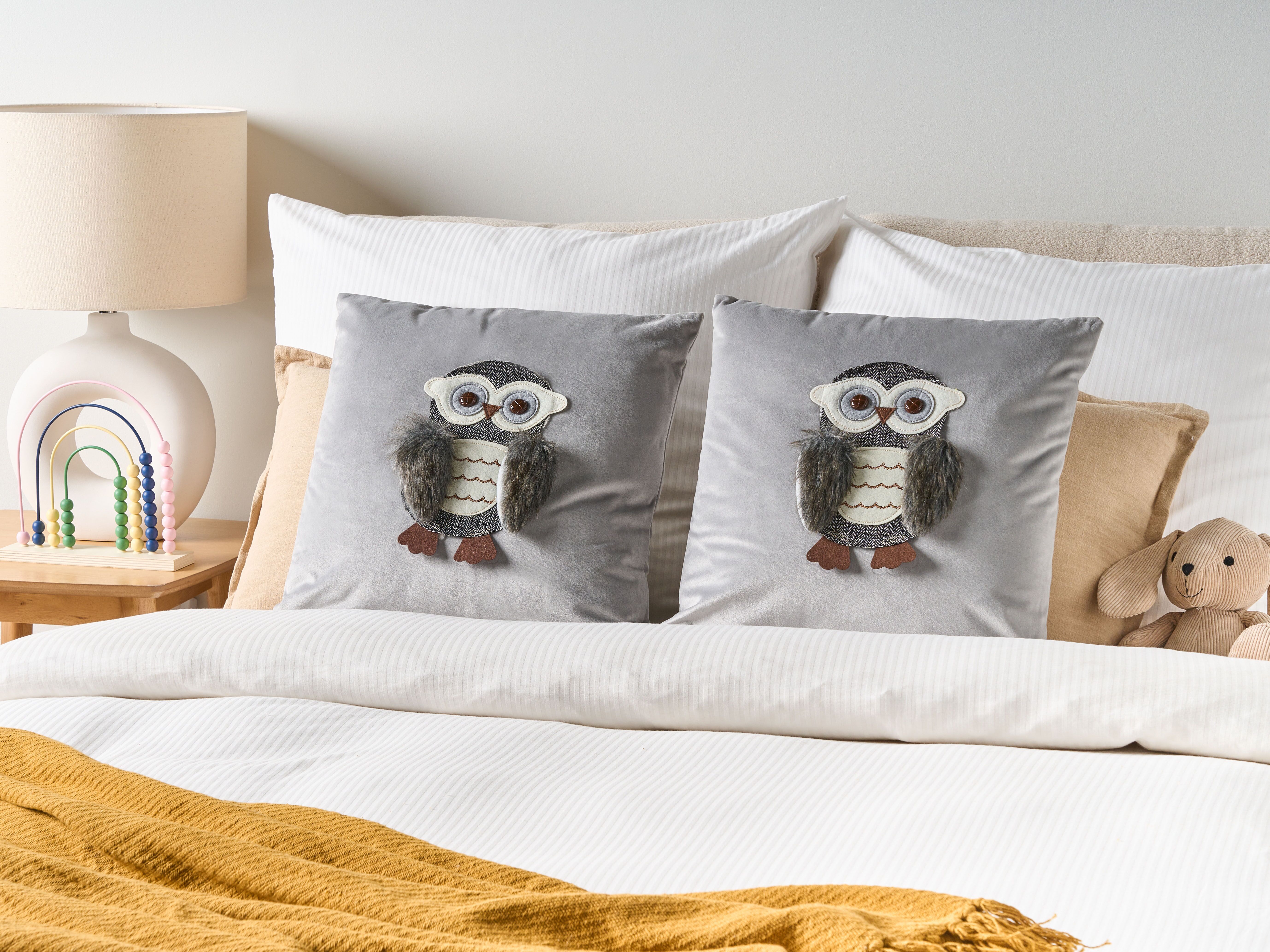 Set of 2 Decorative Cushions OPHRYS Velvet 45 x 45 cm Grey