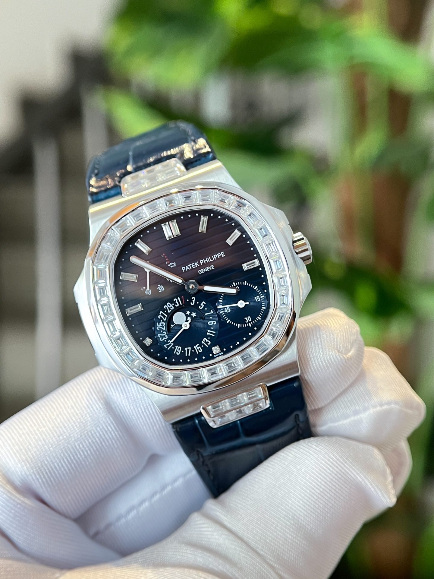 Patek Philippe Replica Watch Nautilus 5724 Custom Moissanite Diamonds Leather Strap 40mm - Top club