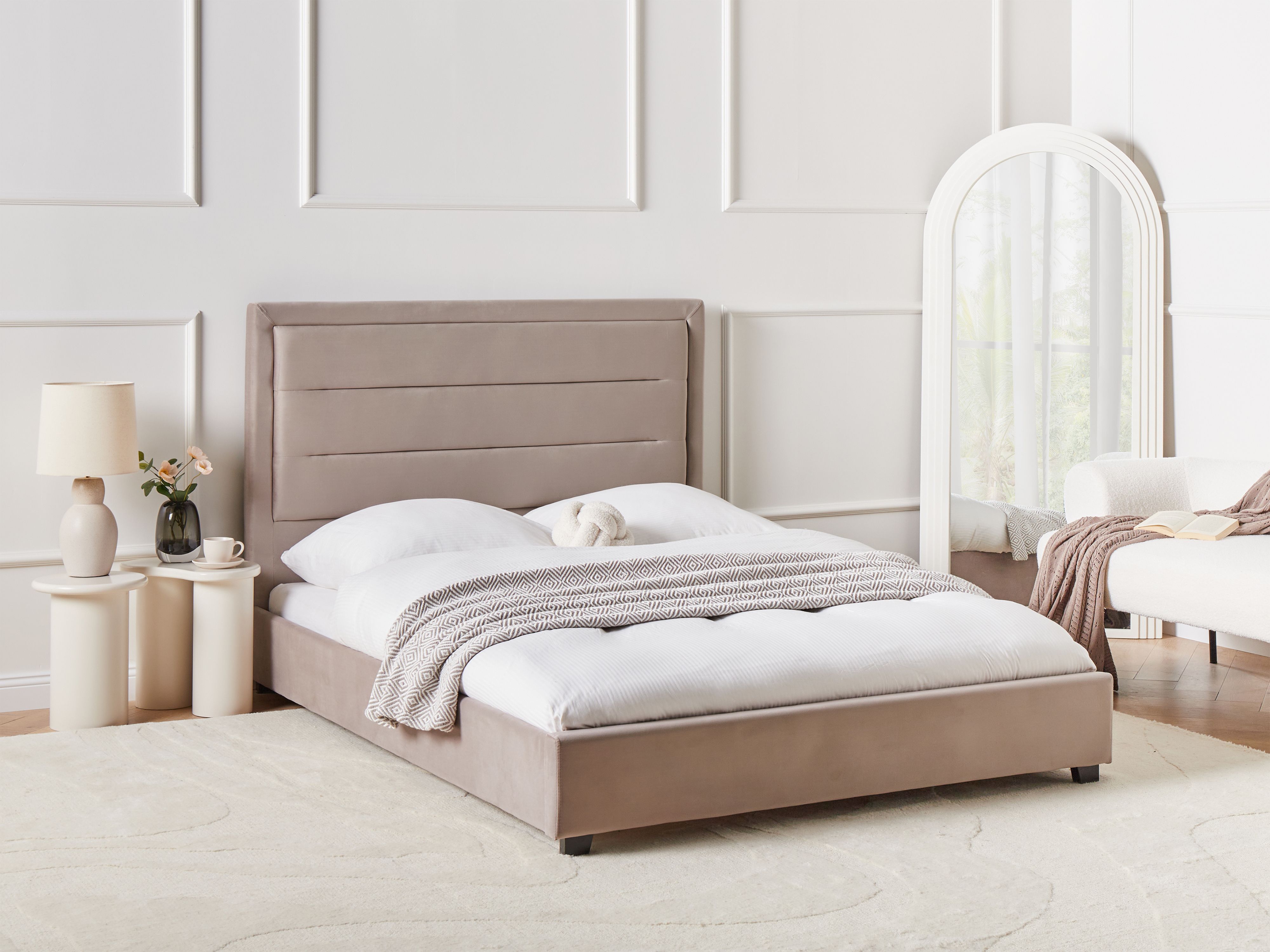Bed Velvet ROUEN 140 x 200 cm (EU Double) Taupe