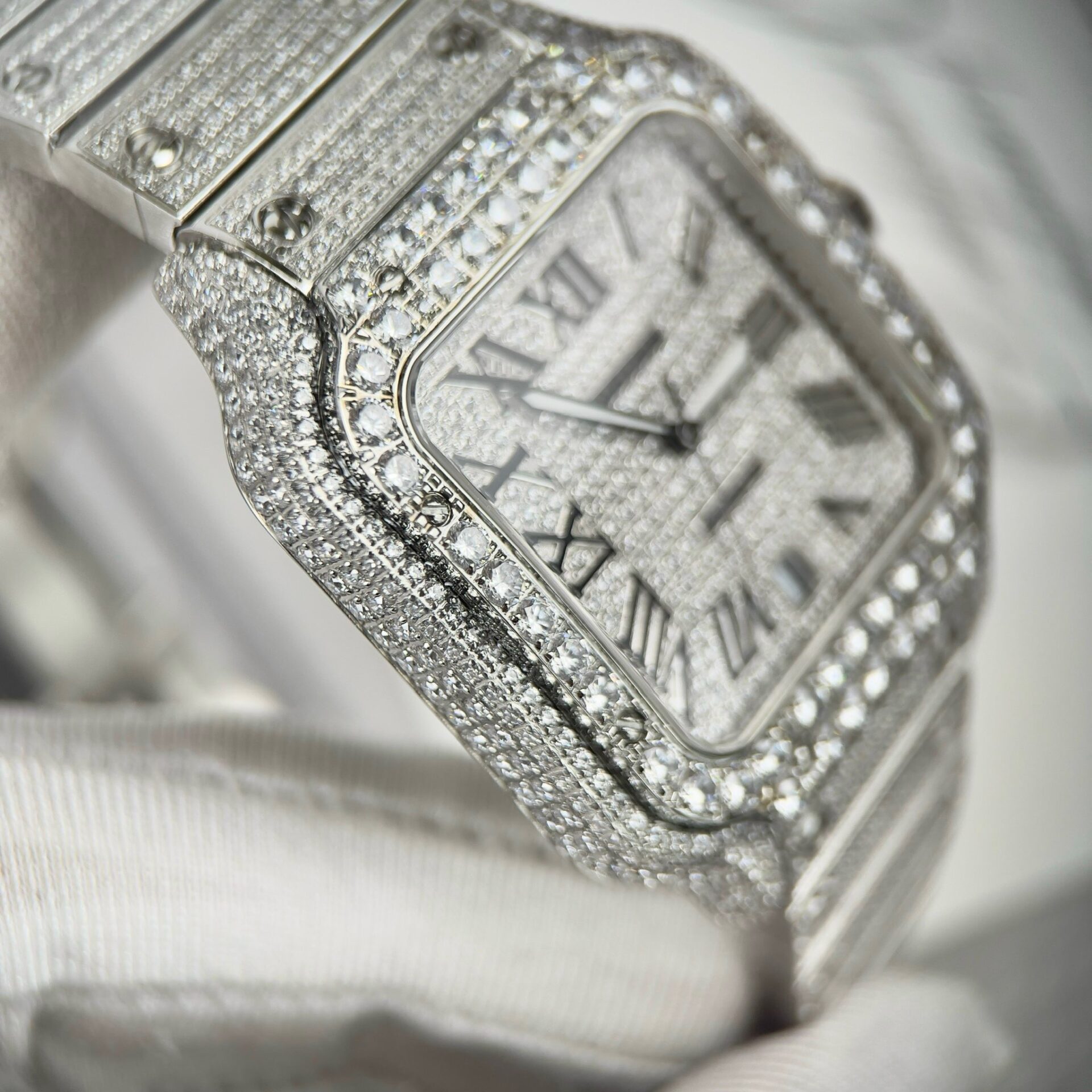 Cartier Santos High Quality Replica Watch With Stone Bezel 39.8mm - Top club