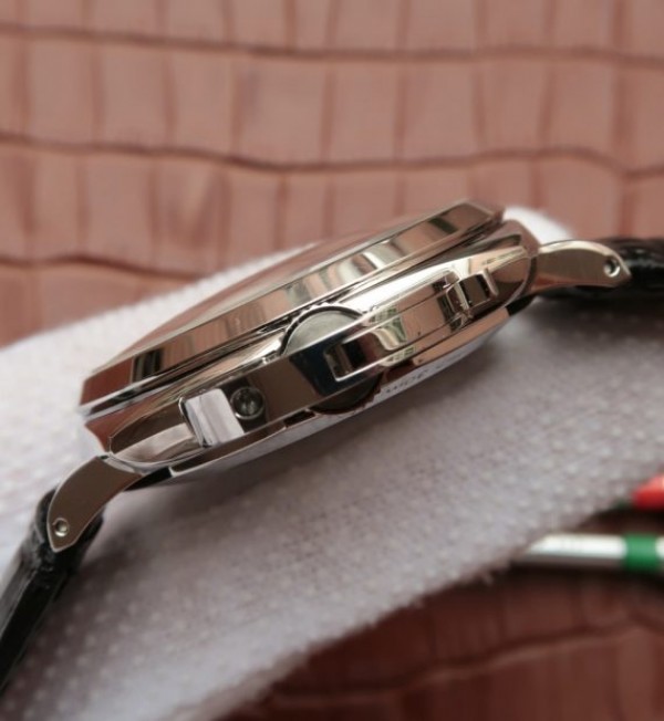 Replica Panerai Luminor Due 3 Days PAM676 Black Leather Strap P.1000 - Top club