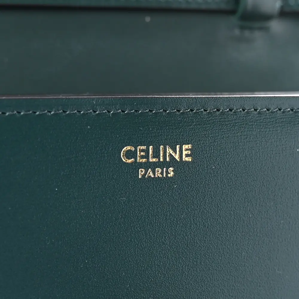 Stunning Superfake Handbags – Celine Amazone Box Leather Bag1:1High-quality replica
