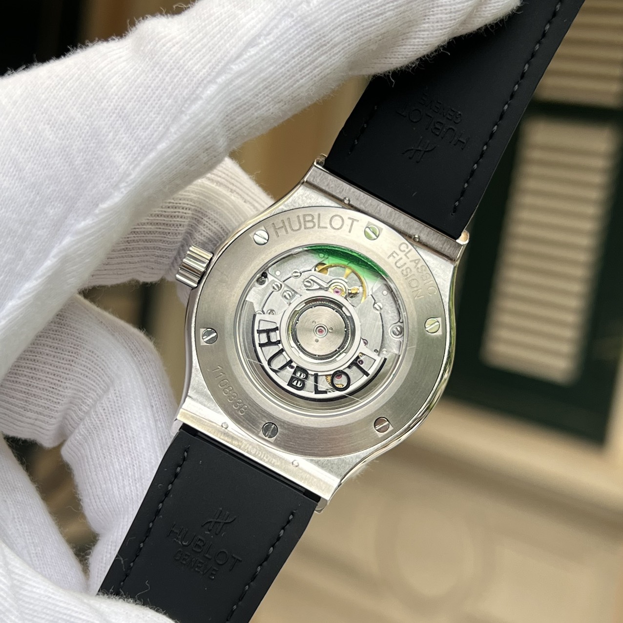 Hublot Classic Fusion Full Diamond Case Replica Watch Black HB Factory 42mm - Top club
