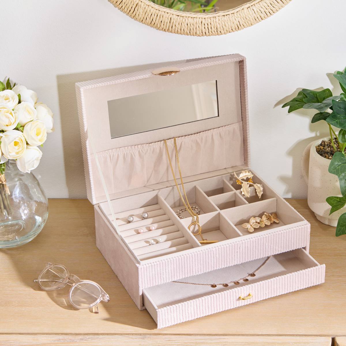 Jewelry Box "Enya" Beige, 27.5x19 cm