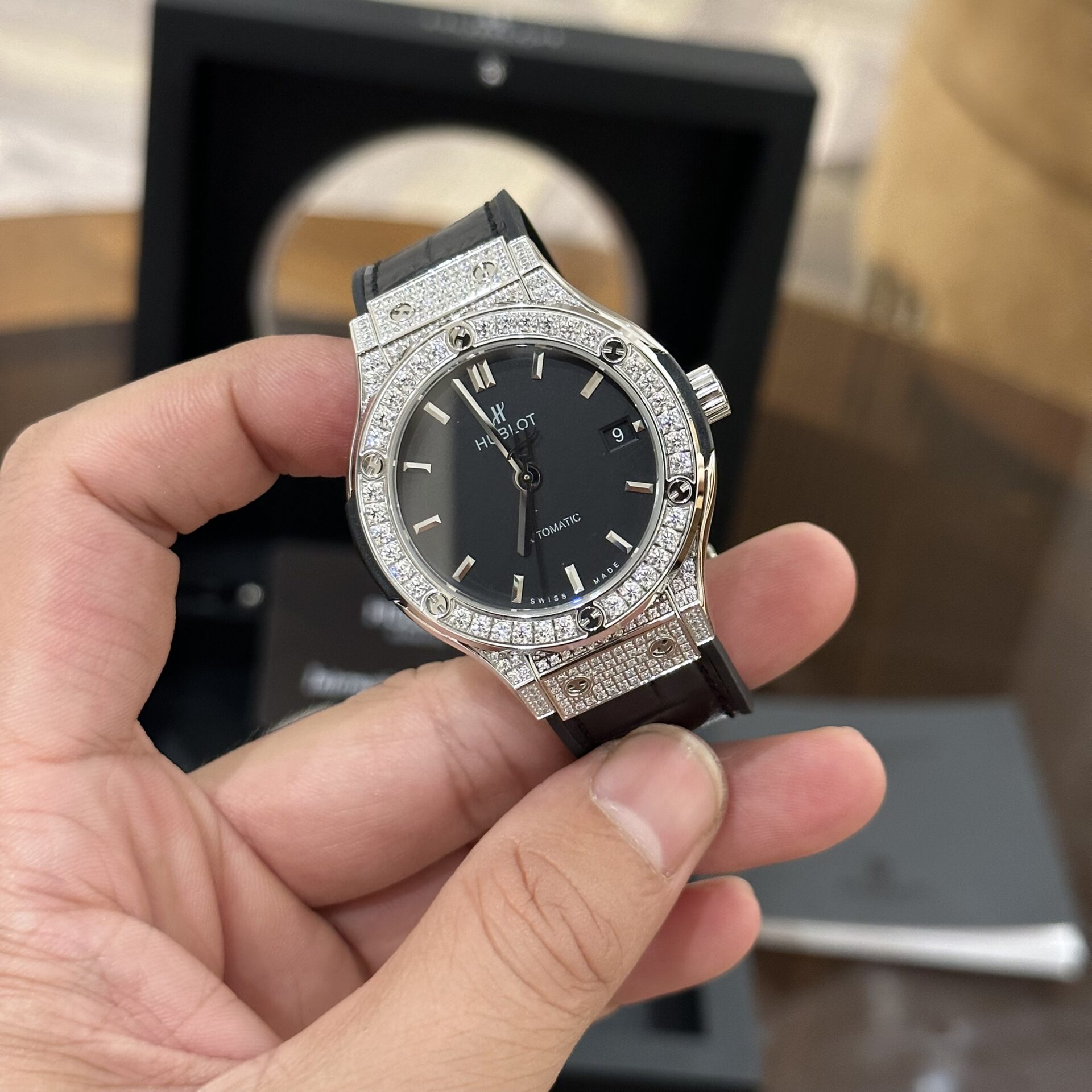Hublot Classic Fusion Rep 1:1 Watch With Diamond Bezel Black HB Factory 38mm - Top club