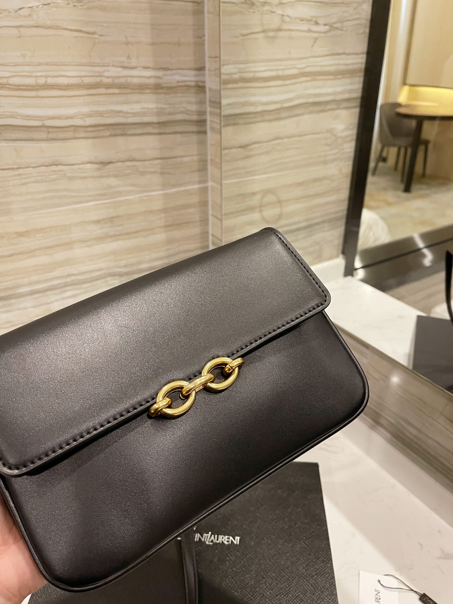 TO – Luxury Edition Bags SLY 2031:1High-quality replica