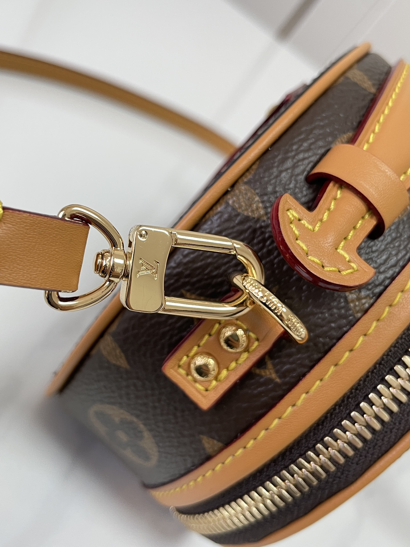 Louis Vuitton Boite Chapeau M446991:1High-quality replica