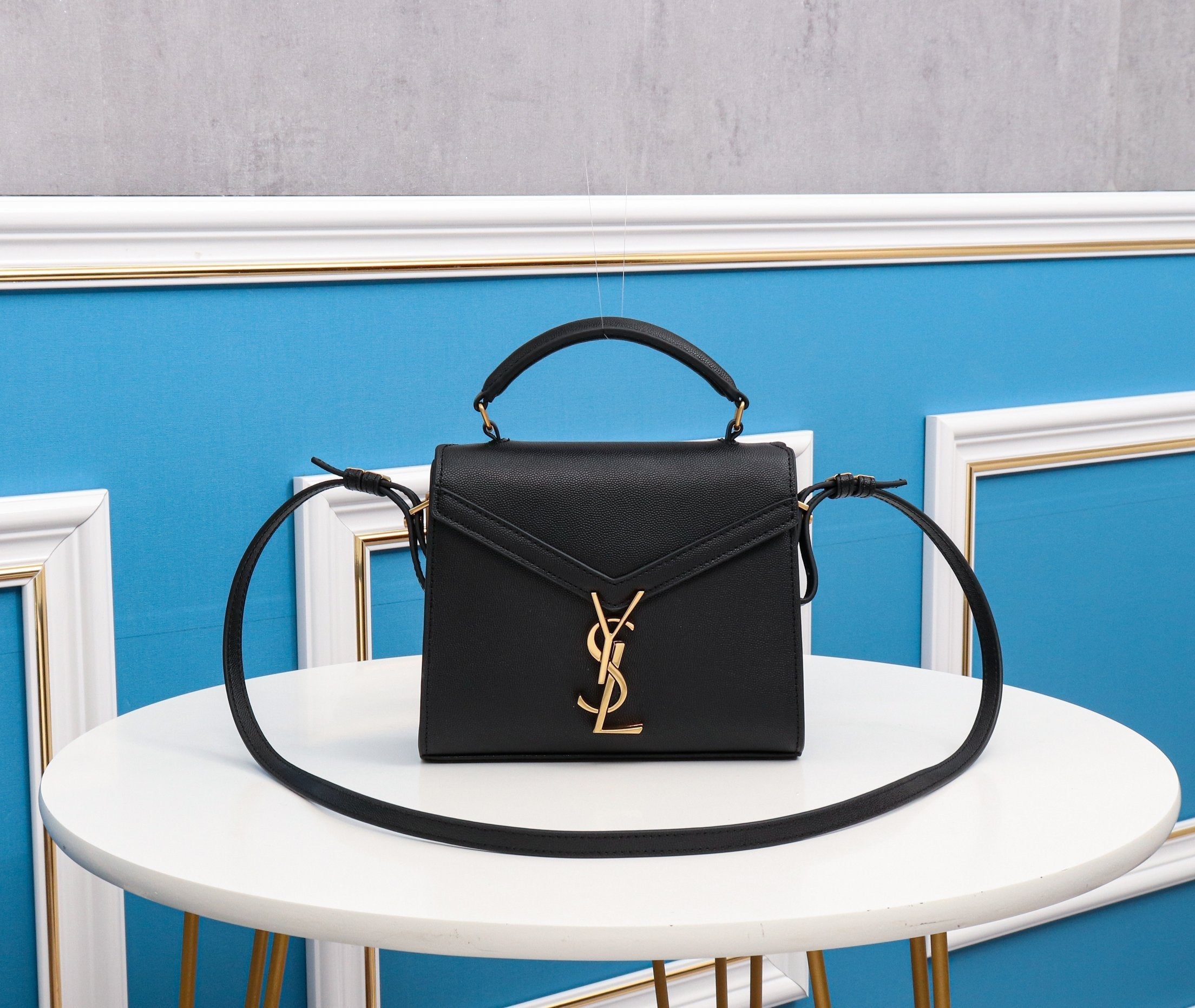 TO – Luxury Edition Bags SLY 1141:1High-quality replica