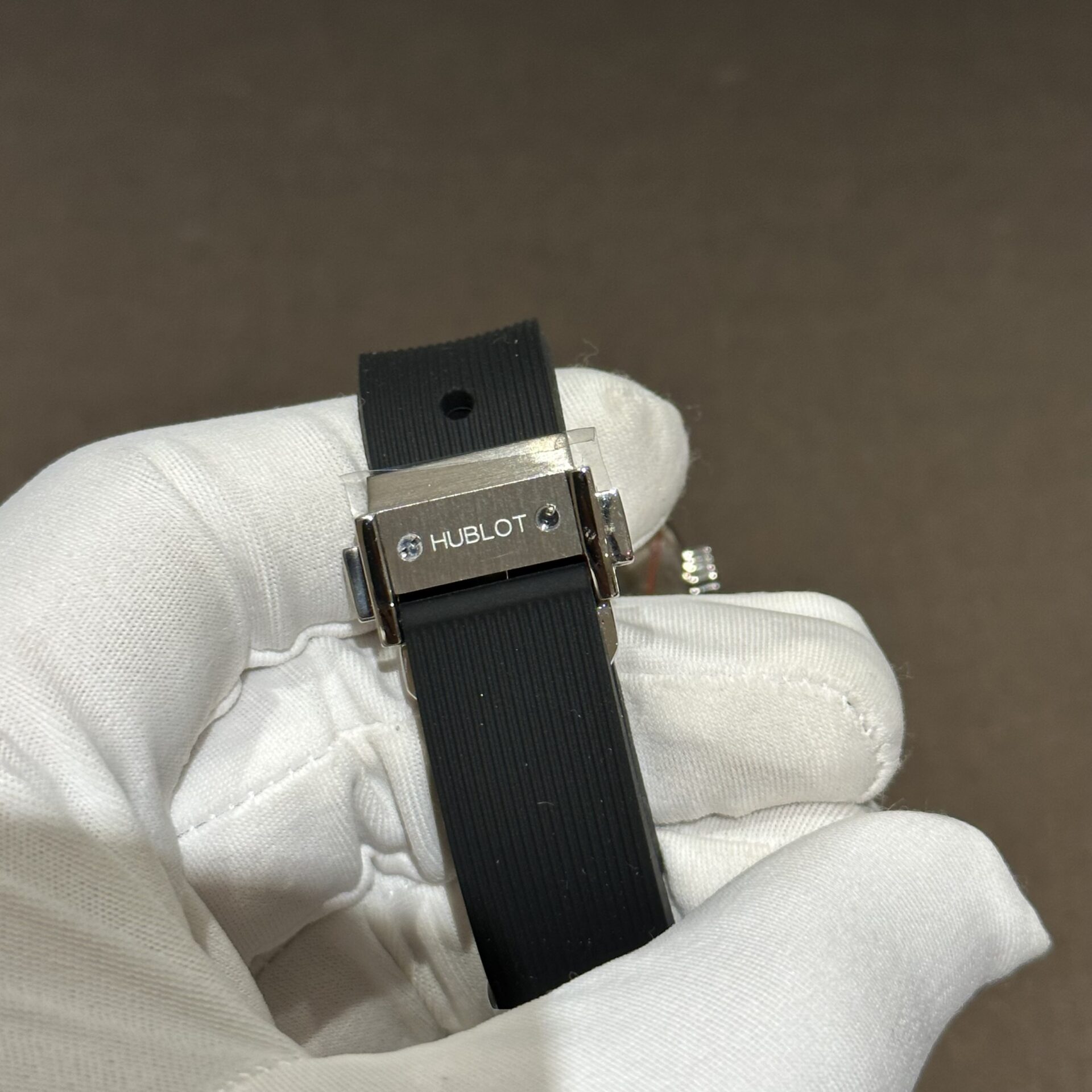 Hublot Replica Watch With Moissanite Diamonds Rubber Strap 33mm - Top club