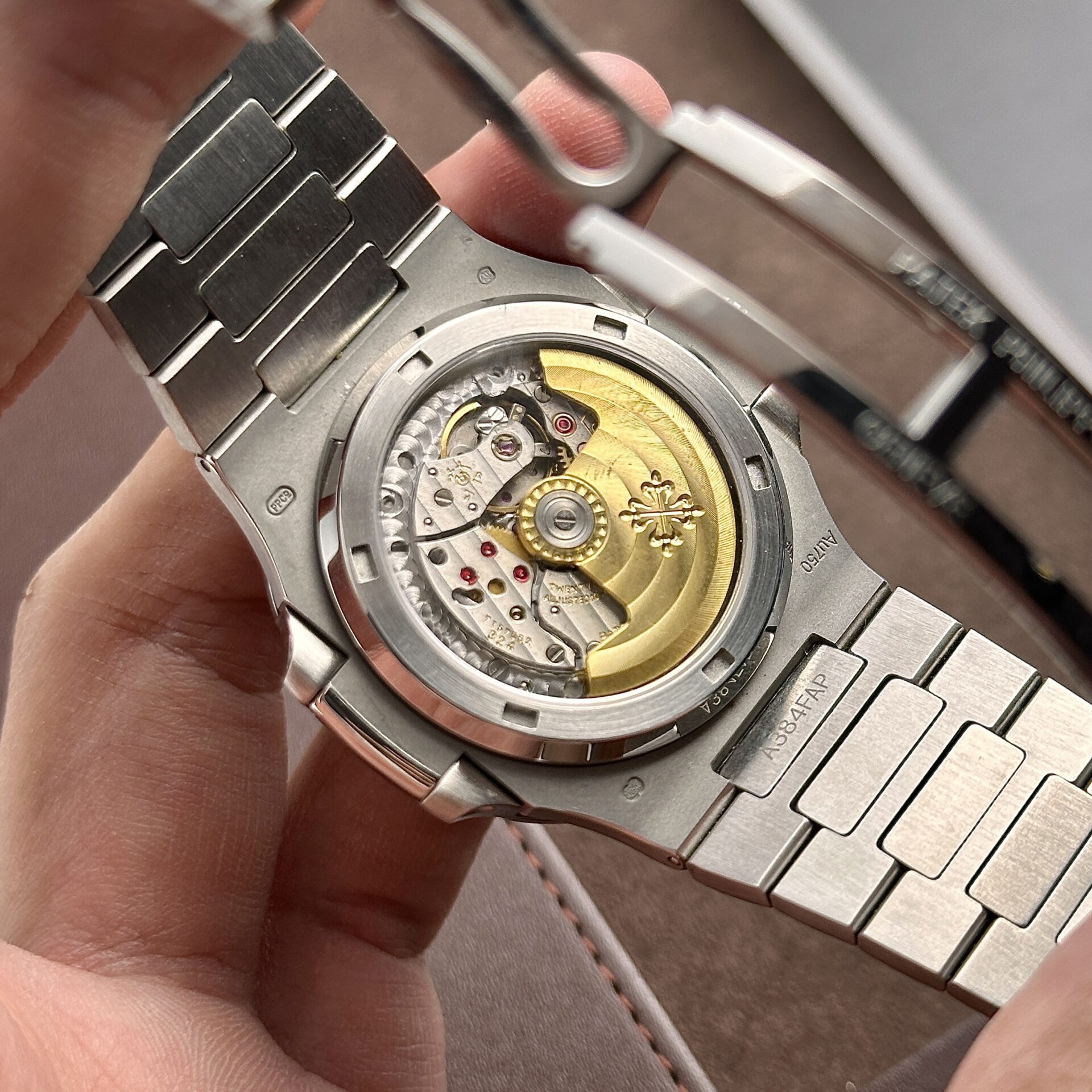 Patek Philippe Replica 1:1 Watch Nautilus 5719 Swiss Movement Full Diamond 40mm - Top club