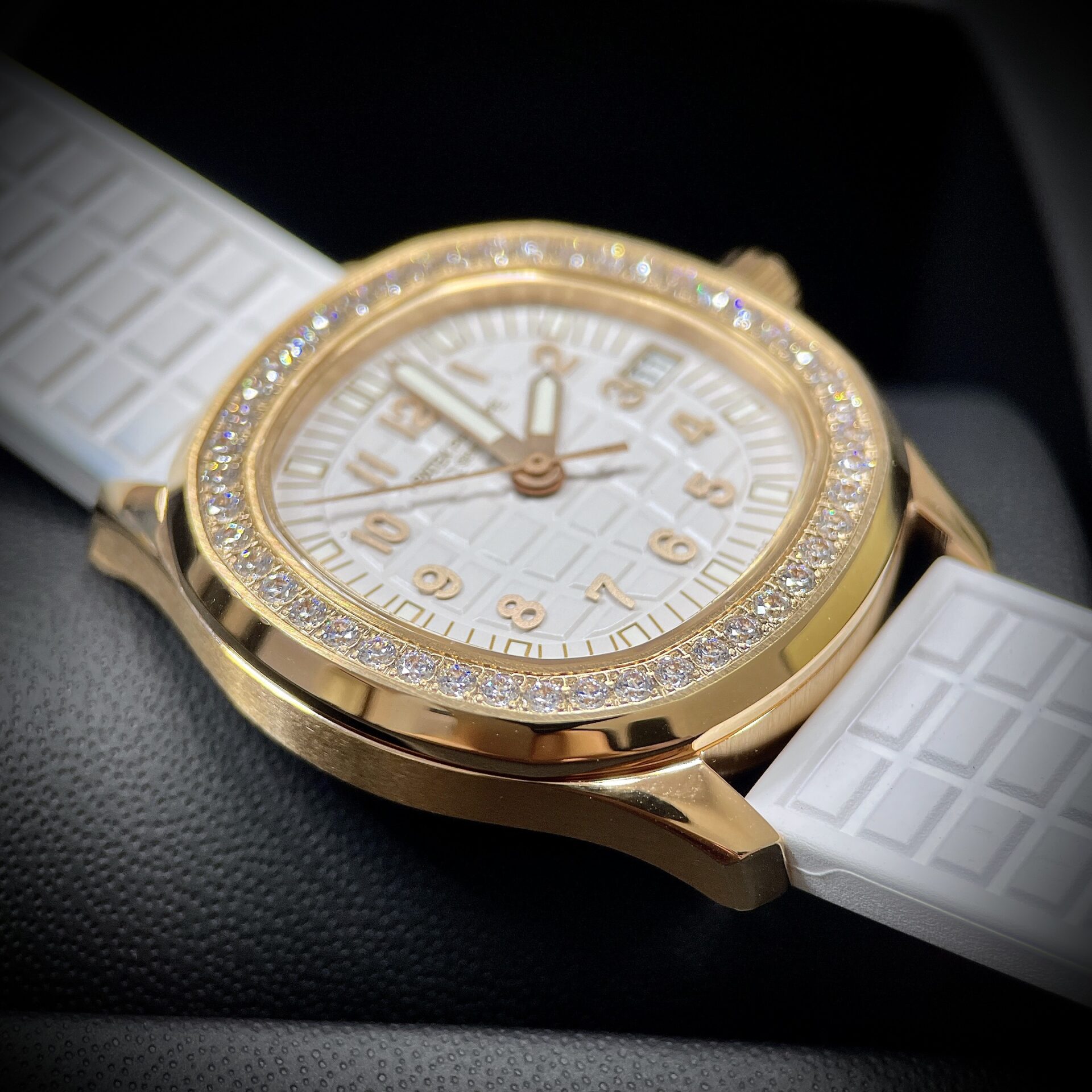 Patek Philippe Aquanaut 5072R Replica Watch White Rubber Strap PPF 35.6mm - Top club