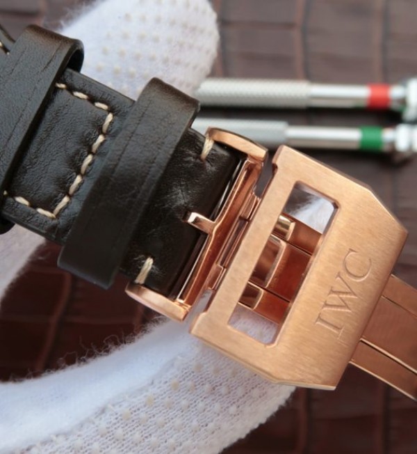 Replica IWC ZF Big Pilot IW500909 Le Petit Prince RG Leather Strap - Top club