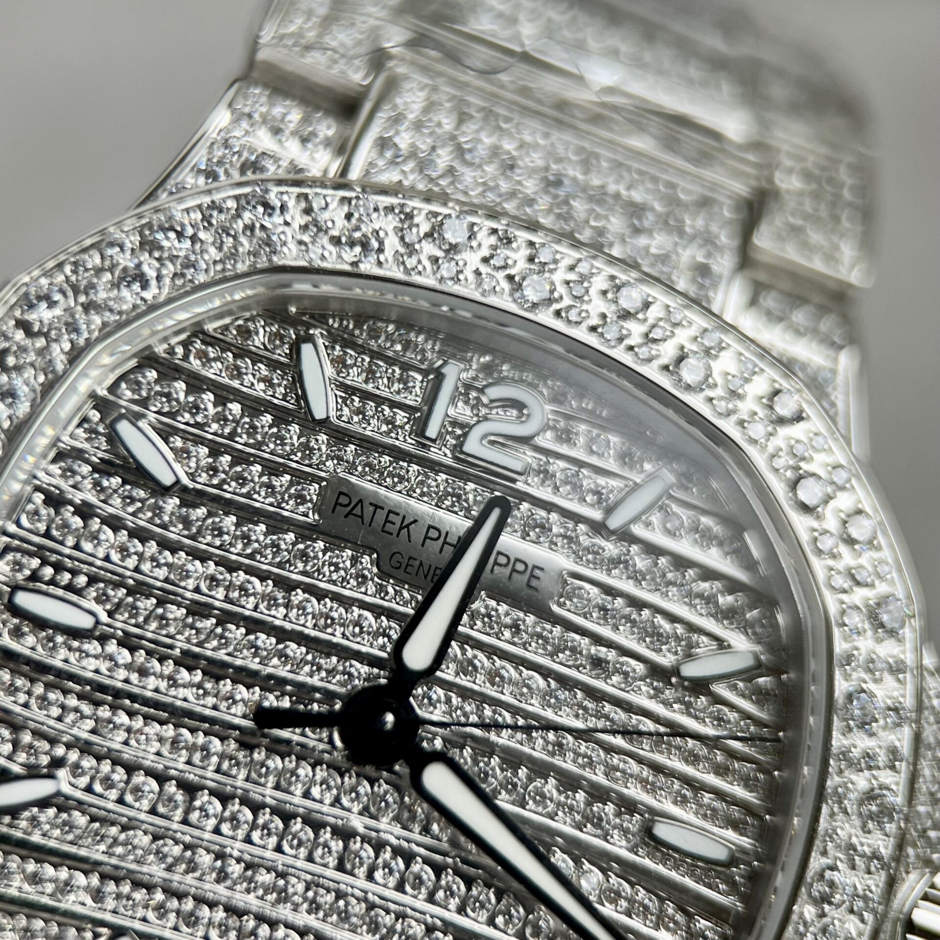 Patek Philippe Nautilus 7118 Full Diamond Replica Watch 35.2mm - Top club