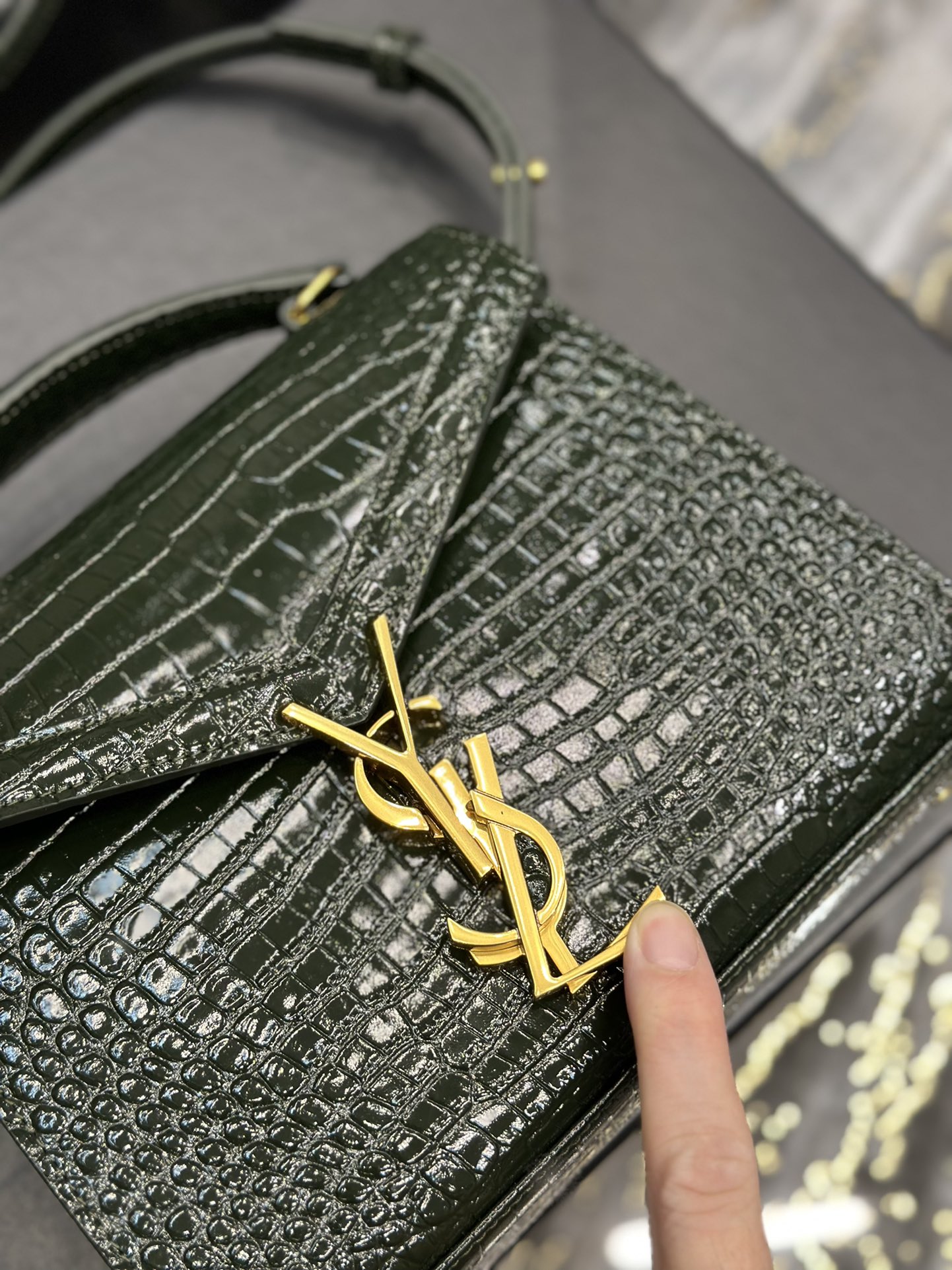 Saint Laurent Cassandra1:1High-quality replica