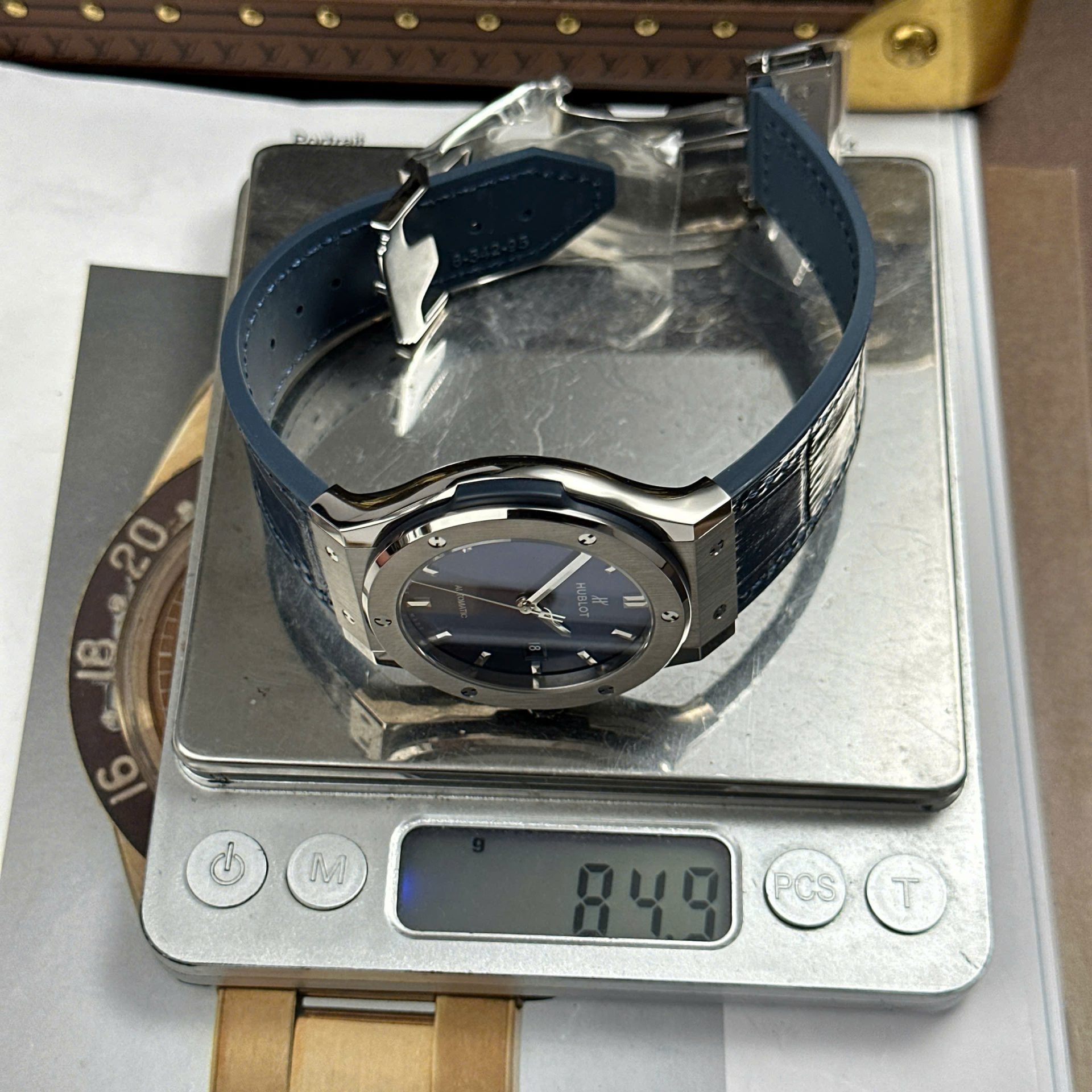 Hublot Classic Fusion Titanium Imitation Watches Blue Dial Weight 84 Grams Super Light JJZ Factory 42mm - Elite Watch Atelier