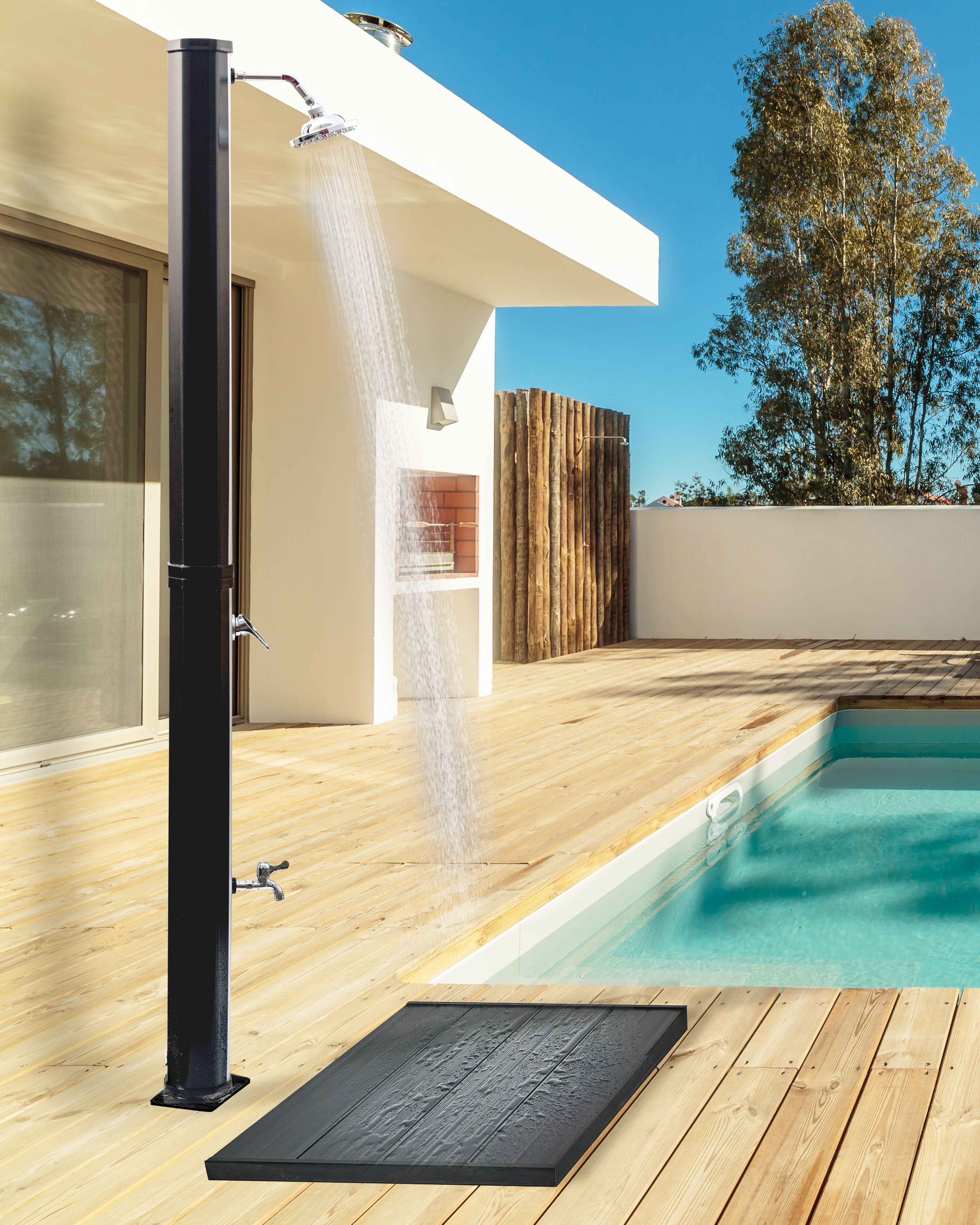 Freestanding Outdoor Solar Shower TOPOCALMA Silver