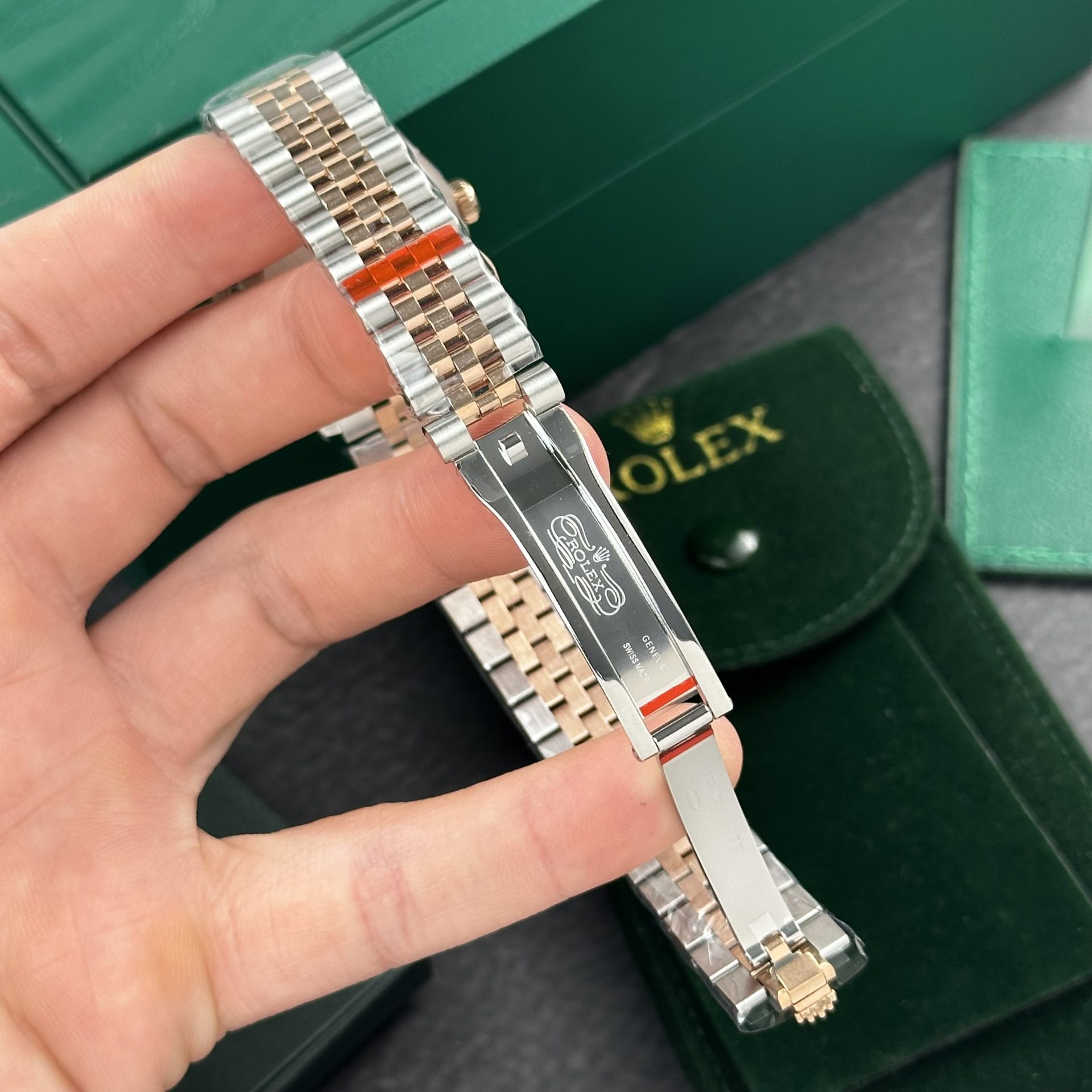 Rolex Replica Watch DateJust Mother Of Pearl Dial EW Factory 31mm - Elite Watch Atelier