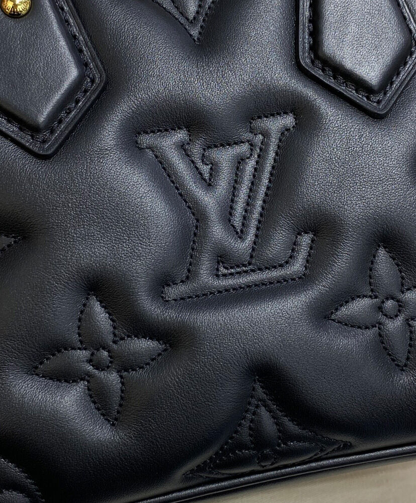 Louis Vuitton Alma BB1:1High-quality replica