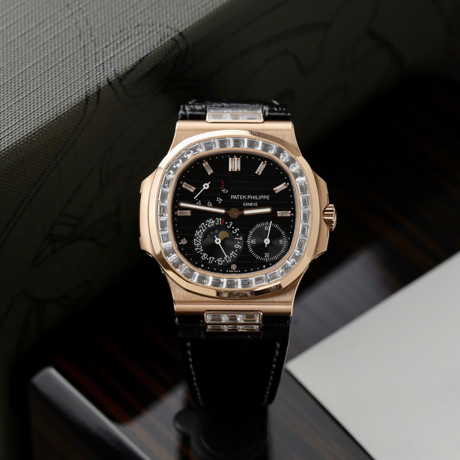 Patek Philippe Nautilus 5724R Replica 11 Watch Black GR Factory 40mm - Elite Watch Atelier