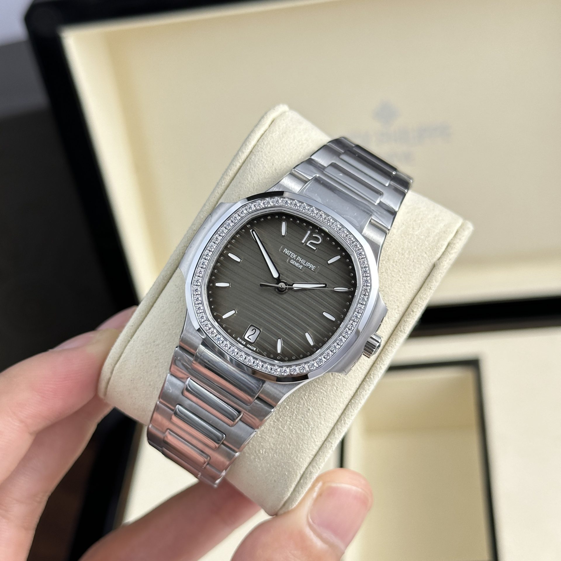 Patek Philippe Replica 1:1 Watch Nautilus 7118 Women s With Stone Gray Dial Factory 3K 35.2mm - Elite Watch Atelier
