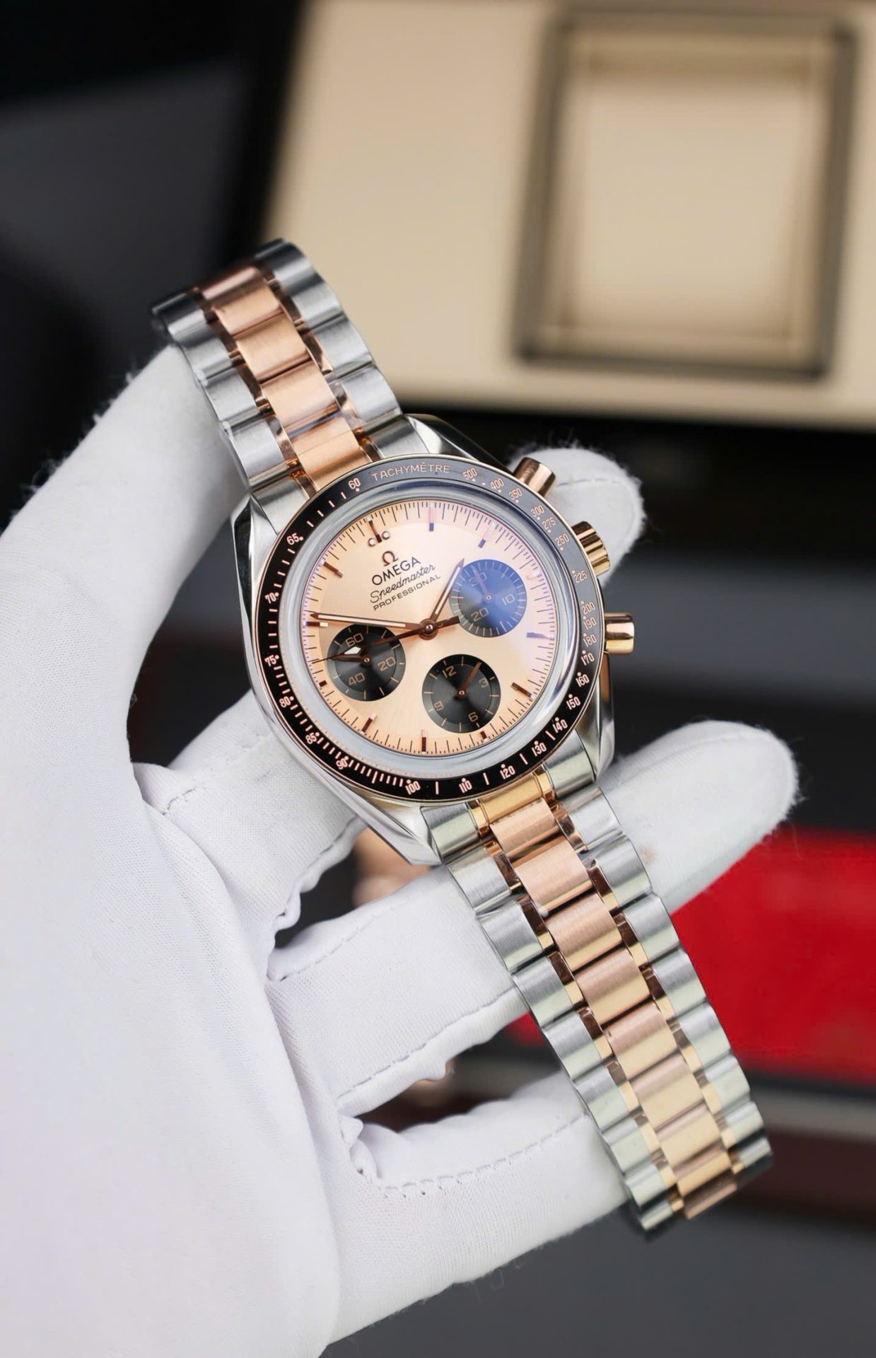 Omega SpeedMaster Fake Watch MoonWatch Demi Rose Gold 42mm - Elite Watch Atelier