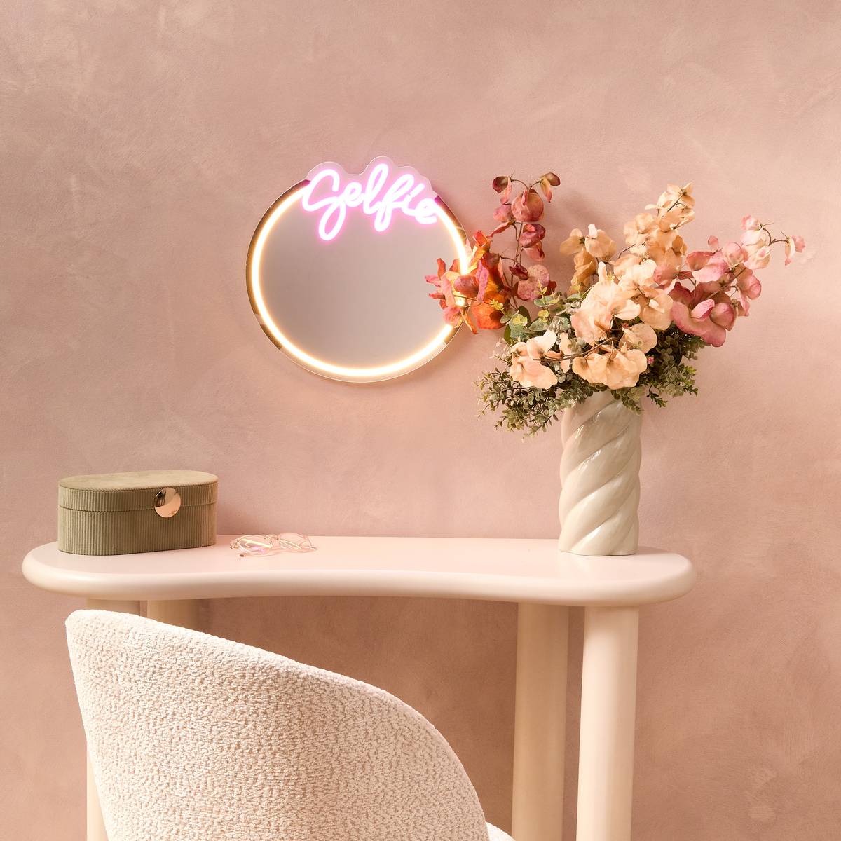 LED Neon Mirror "Selfie" USB, Pink, 35x1.4 cm