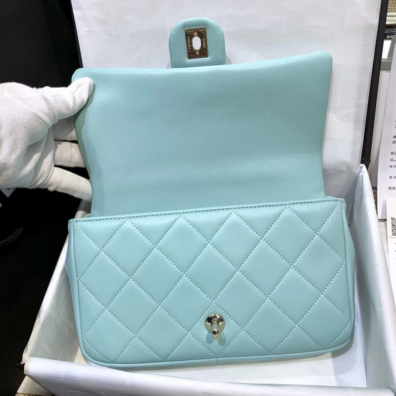Replica Chanel Flap Bag With Large Bi-Color Chain As13531:1High-quality replica