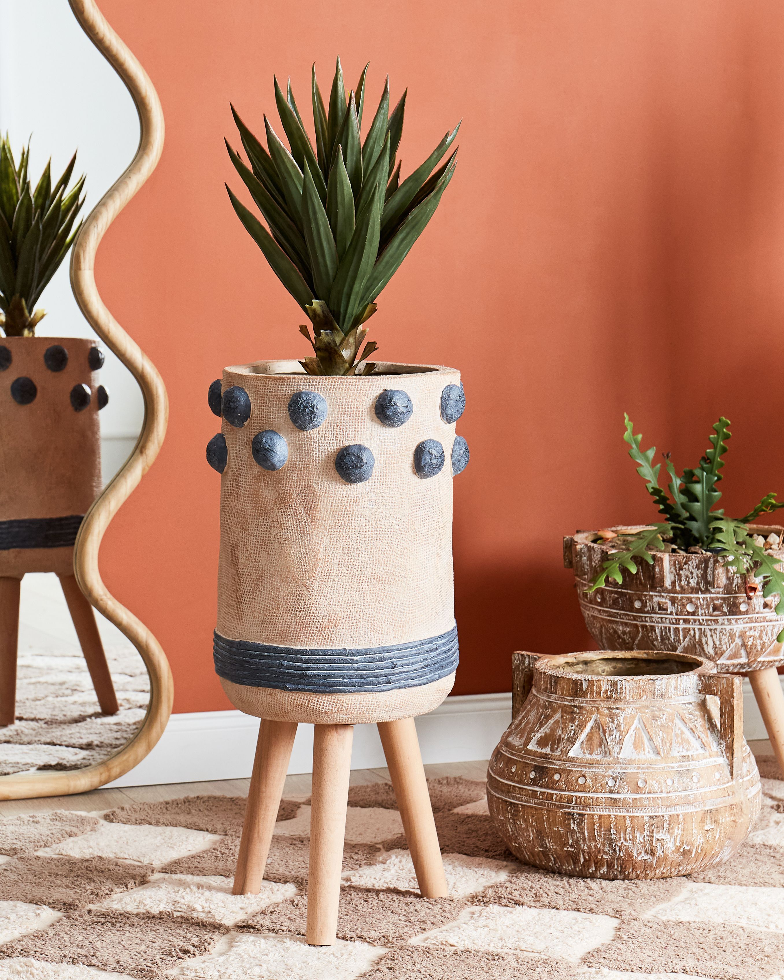 Elevated Plant Pot BLETILLA 27 cm Sand Beige