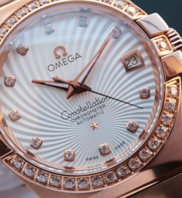 Replica Omega V6 Constellation Diamonds Bezel White Textured Dial RG Case A2500 - Top club