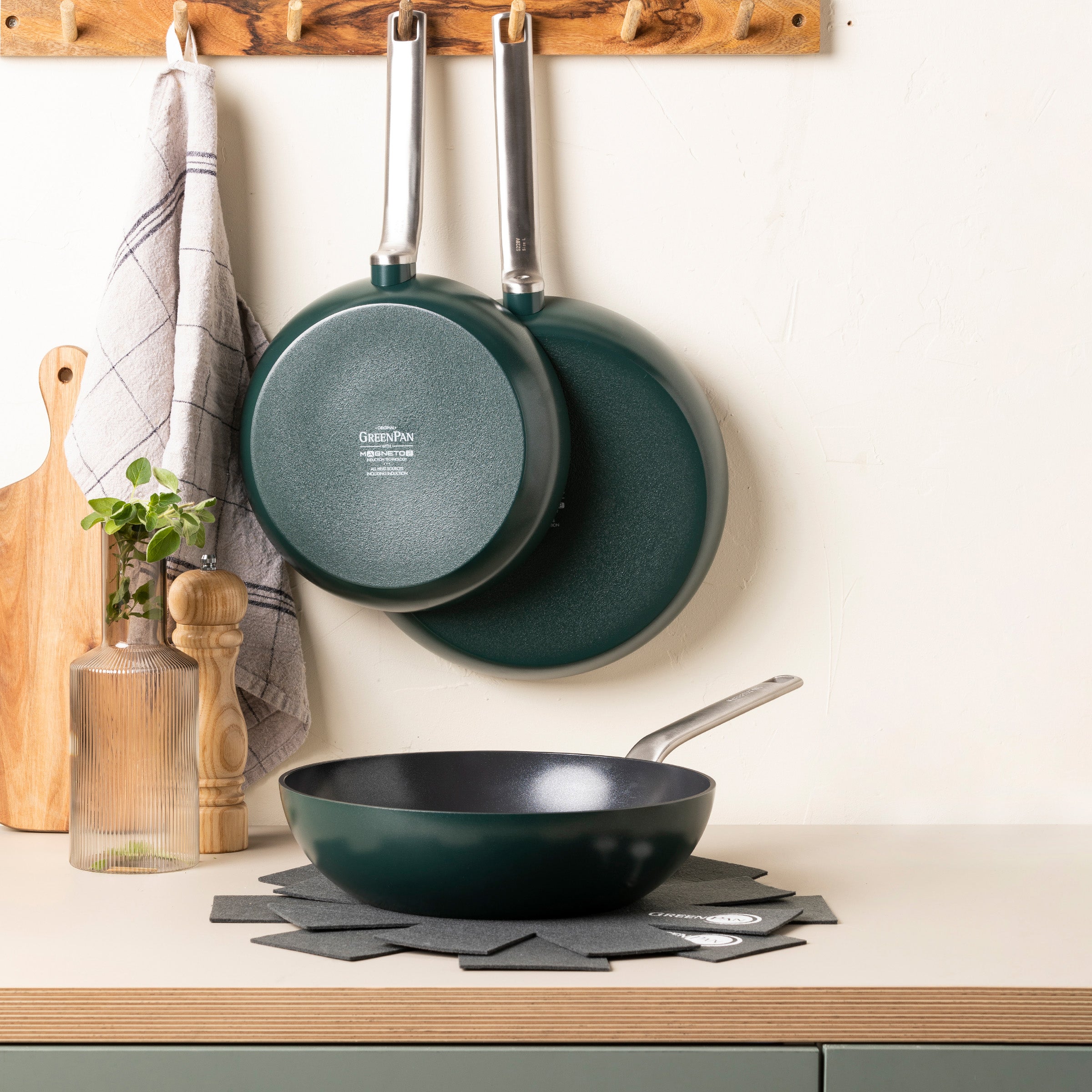 GreenPan Evolution Pannenset 3-delig + 2 Beschermers