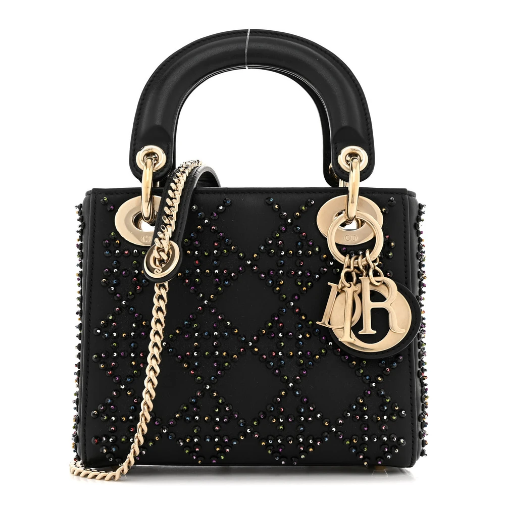Superfake Handbags That Look and Feel Original1:1High-quality replica