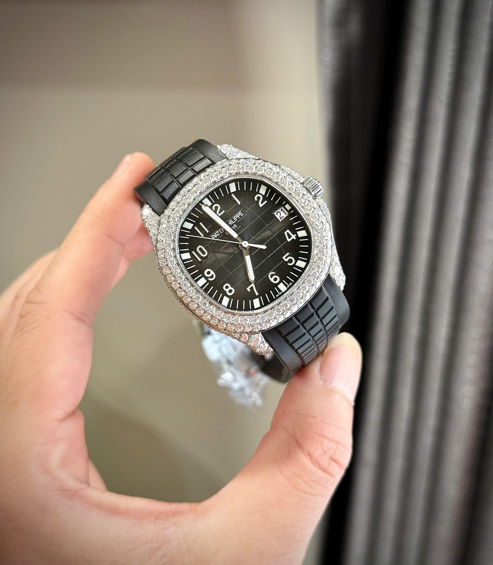 Patek Philippe Aquanaut 5167 Dial Gray Replica Watch Custom Moissanite Diamonds 40mm - Top club