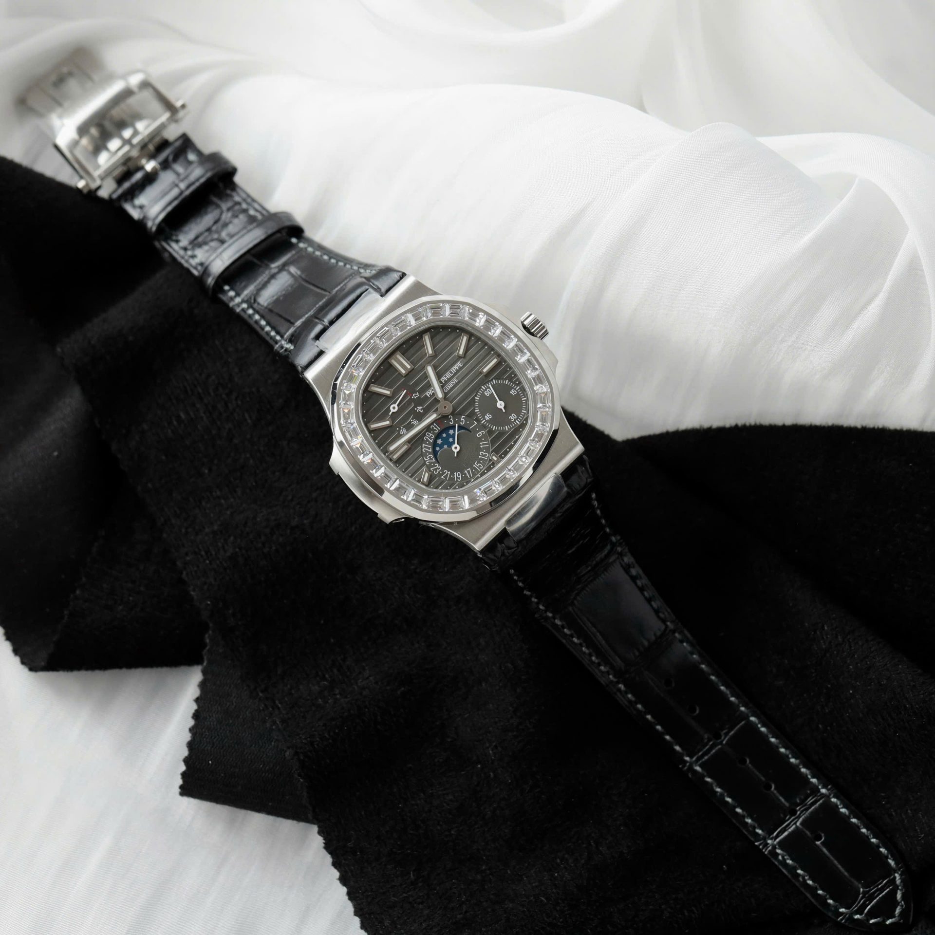 Patek Philippe Copies Watches Nautilus 5724 Gray Dial Leather Strap PPF Factory 40mm - Elite Watch Atelier