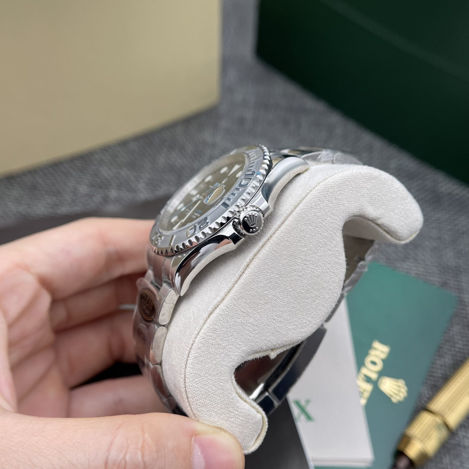 Rolex Yacht-Master 116622 Replica Watch Grey Dial Clean Factory 40mm - Elite Watch Atelier