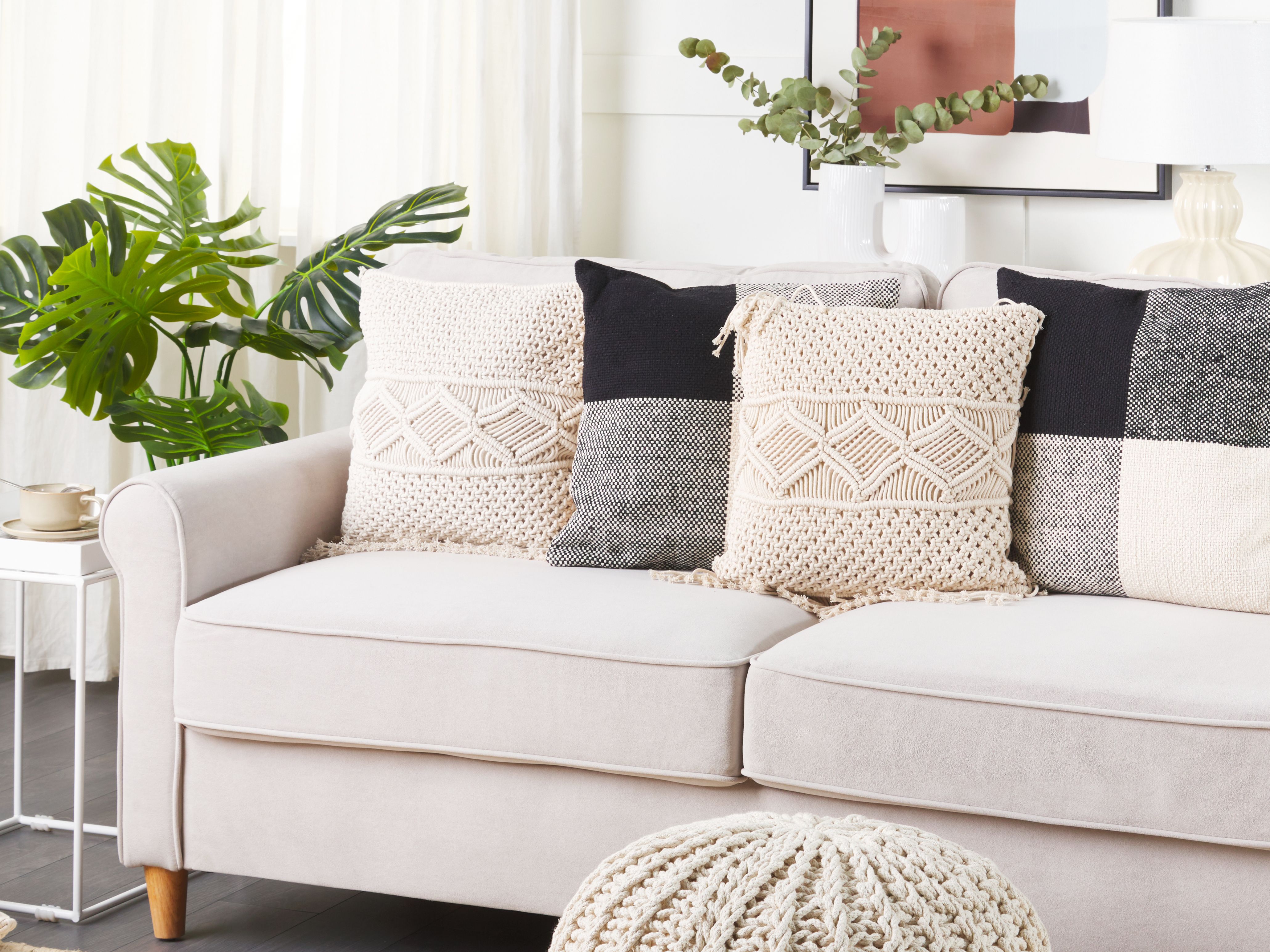 Set of 2 Decorative Cushions YORTAN Cotton 45 x 45 cm Light Beige Geometric Pattern