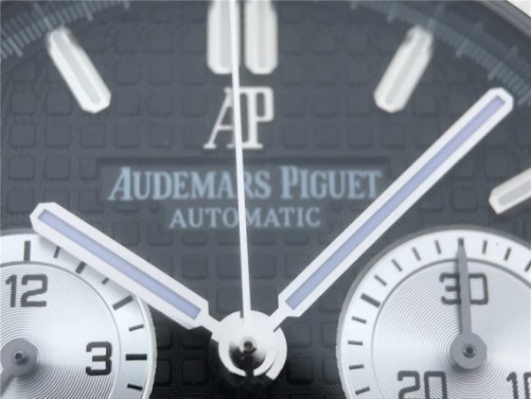 Replica Audemars Piguet Royal Oak Chronograph SS JHF Black/White Dial SS Bracelet A7750 - Top club