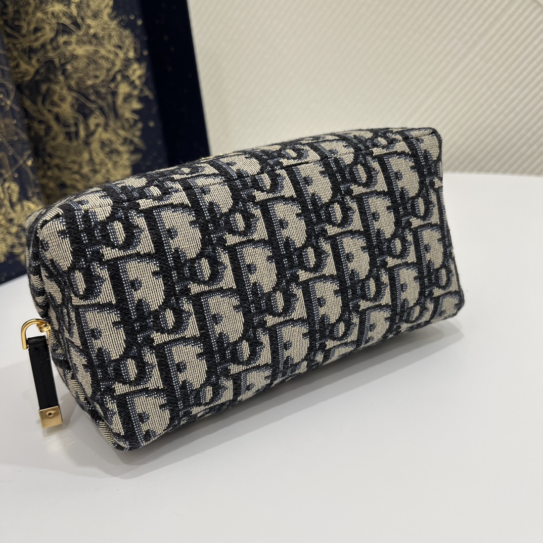 30 Montaigne Venus Pouch Beige For Women 8.5in/21cm S2146UTZQ_M9281:1High-quality replica