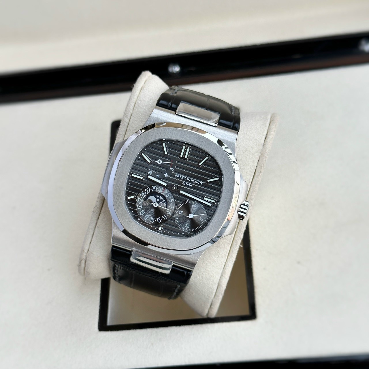 Patek Philippe 5712 Replica Watch Grey Dial GR Factory 40mm - Top club