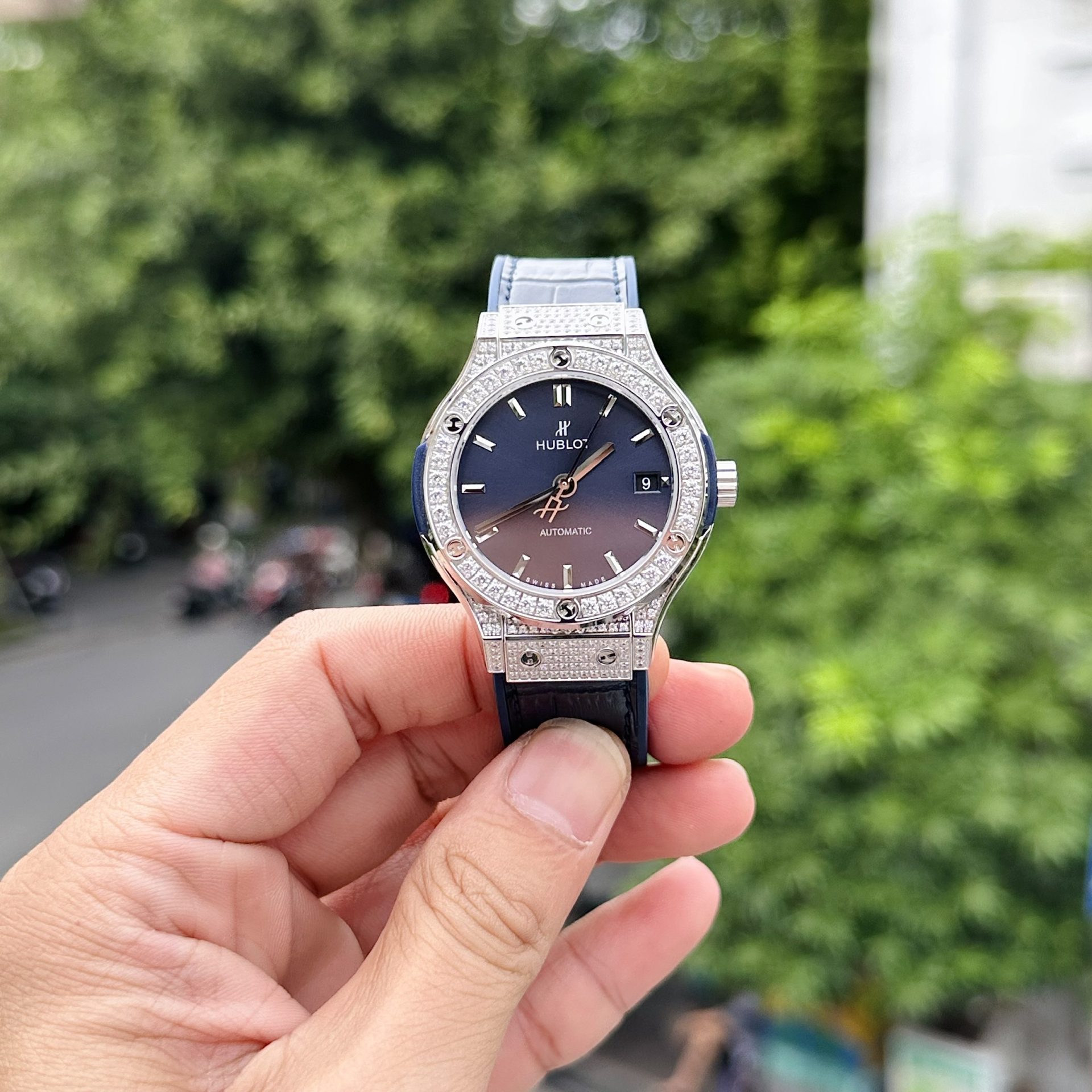 Hublot Replica 1:1 Watch Classic Fusion Blue Dial With Full Diamond HB Factory 38mm - Elite Watch Atelier