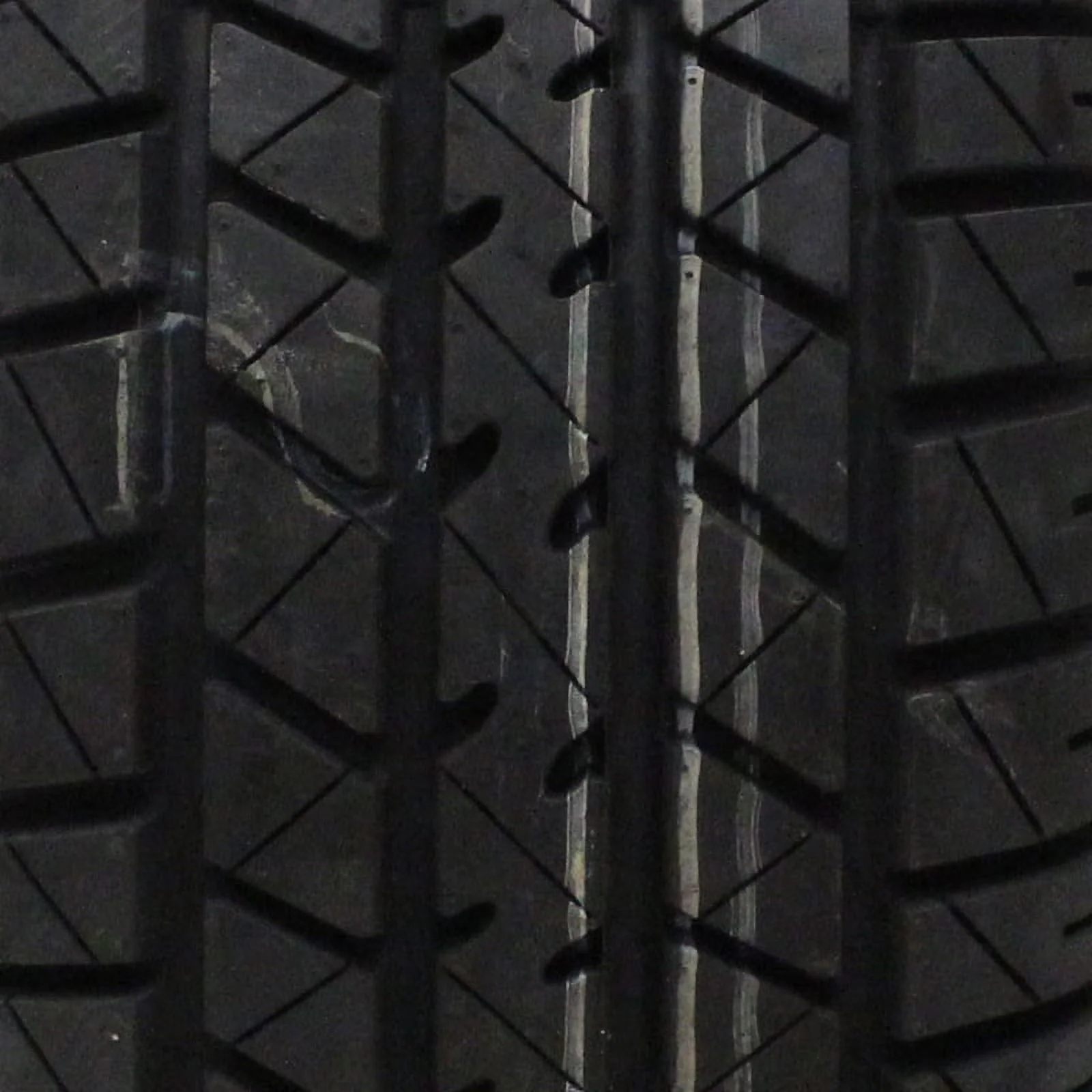 Mastercraft Avenger G/T All Season P245/60R15 100T Passenger Tire - Image 4