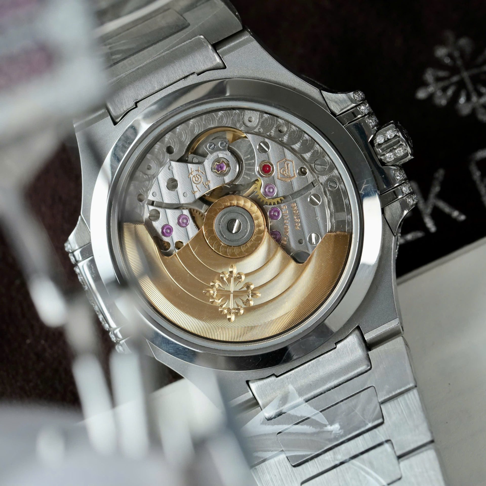 Patek Philippe Replica Watches Nautilus Haute Joaillerie 7118 Custom Full Moissanite Diamonds 35.2mm - Top club